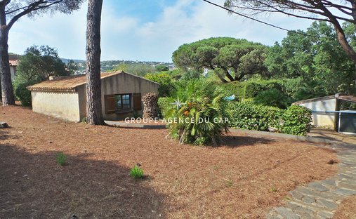 Villa in Ville-Les Saquedes-Le Bouillonnet, Sainte-Maxime, France 1