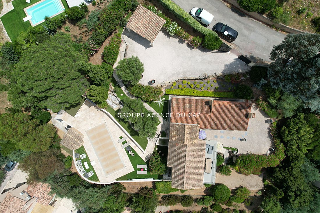 Villa in Les Issambres, Roquebrune-sur-Argens, France 3 - 16968797