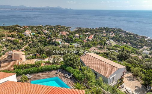 Apartment in Les Issambres, Roquebrune-sur-Argens, France 1