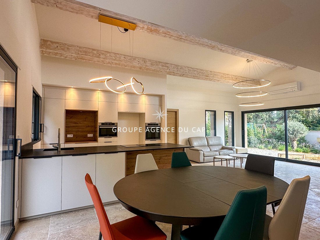 Villa in Les Bouteillers, Sainte-Maxime, France 5 - 16968854