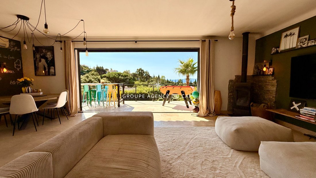 Villa in Les Issambres, Roquebrune-sur-Argens, France 4 - 16968905