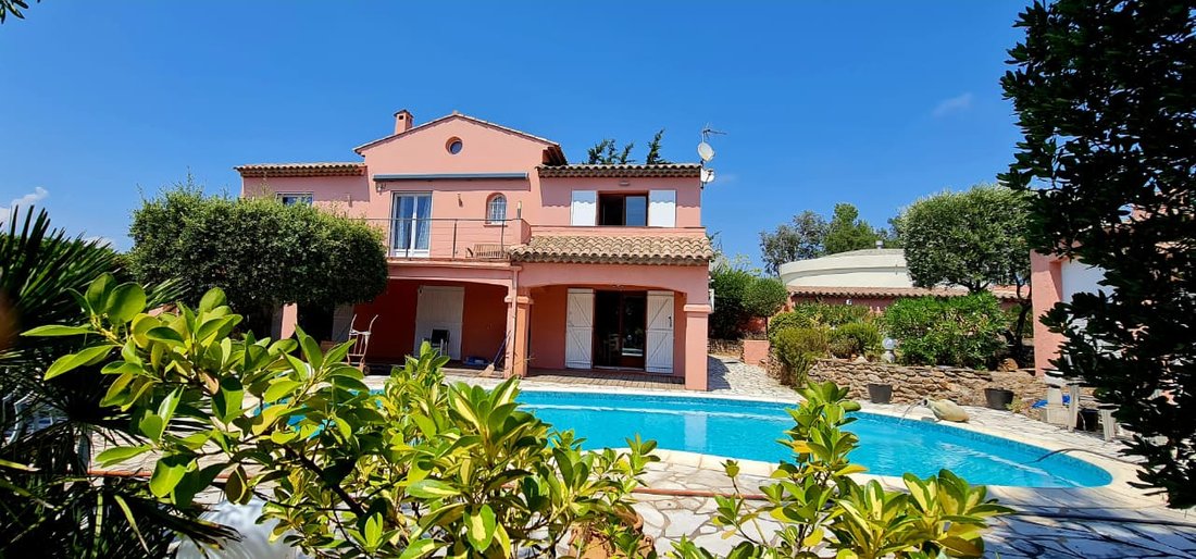 Villa in Valescure-Vaulongue-Clair Bois-Vallon Suveret, Saint-Raphaël, France 1 - 16968730
