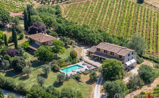 Estate in Montecchio, Umbria, Italy 1