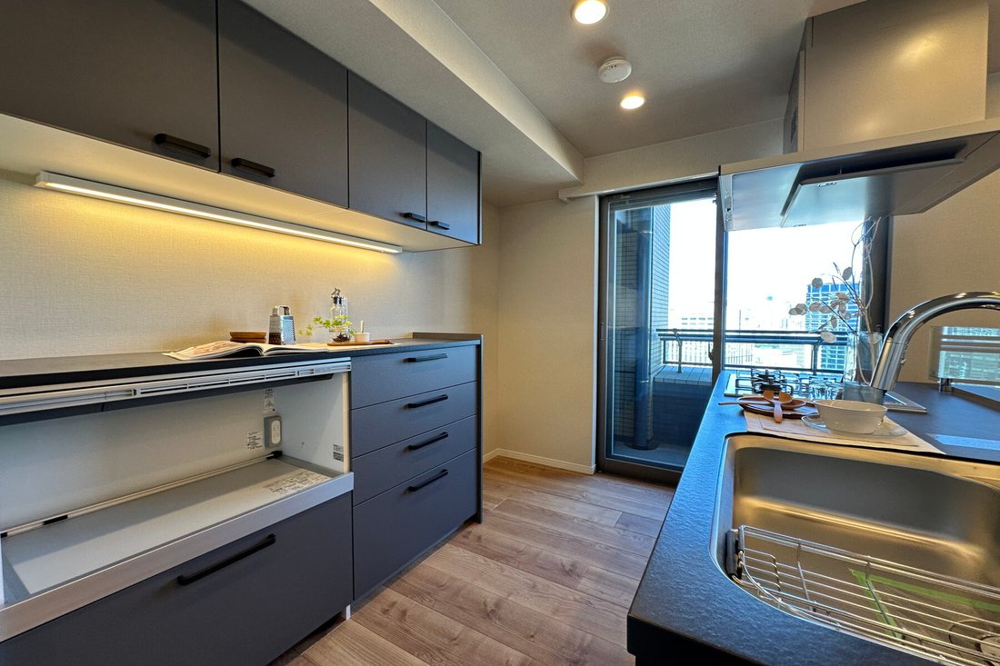 Condo in Minato City, Tokyo, Japan 4 - 16969745