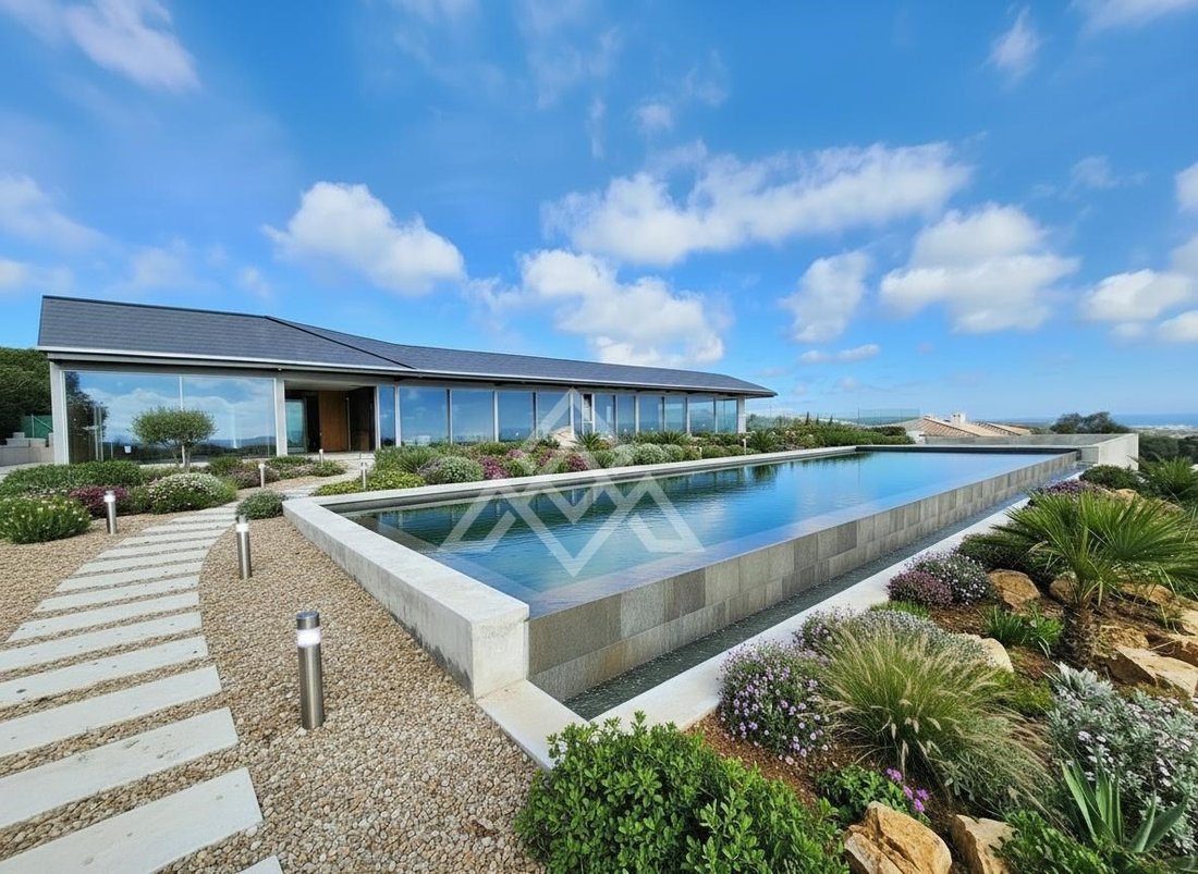 Villa in Sotogrande, San Roque, Andalusia 1 - 16938114