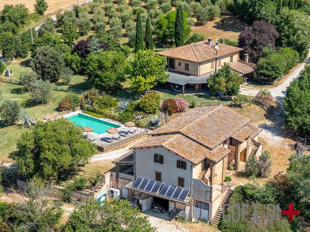 Estate in Montecchio, Umbria, Italy 4 - 16969633