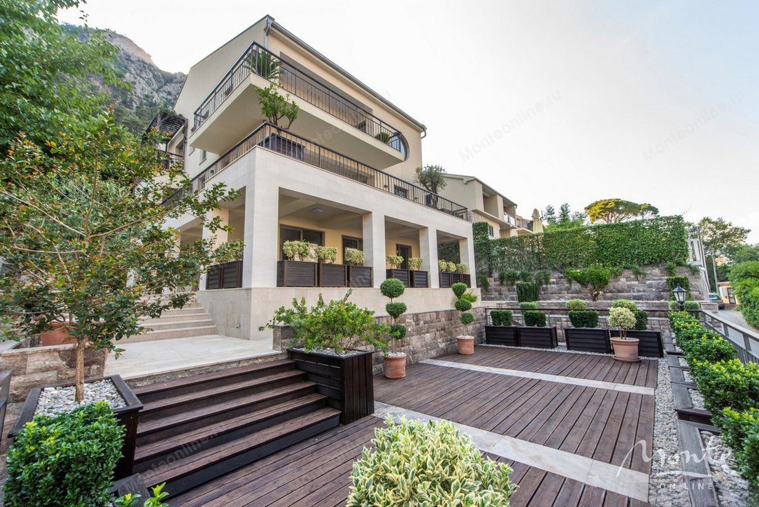 Apartment in Muo, Kotor Municipality, Montenegro 3 - 16969945