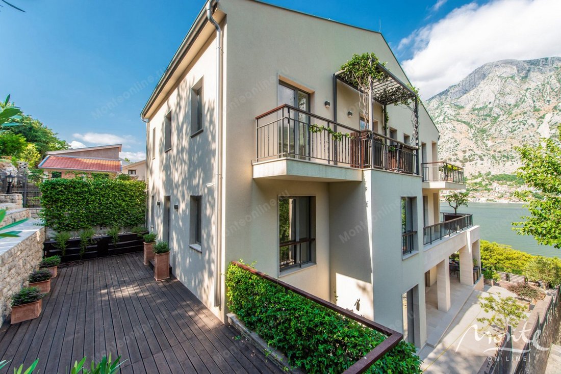 Apartment in Muo, Kotor Municipality, Montenegro 5 - 16969945