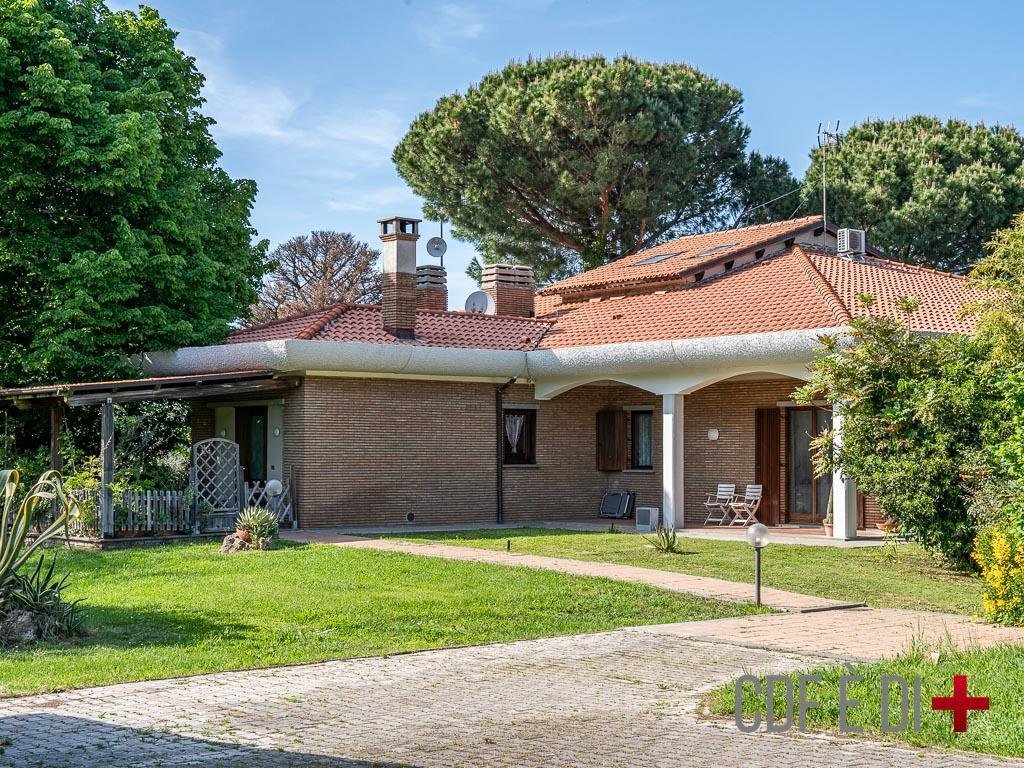 Villa in Historic Center, Viterbo, Lazio 2 - 16969977