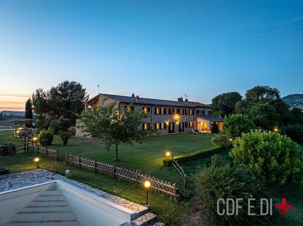 Estate in Volterra, Tuscany, Italy 1 - 16969925