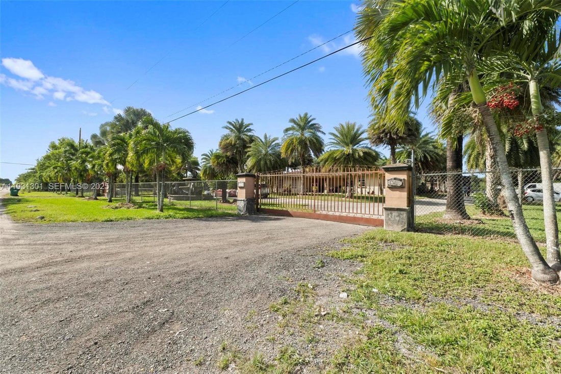 House in Miami, Florida, United States 3 - 16970228