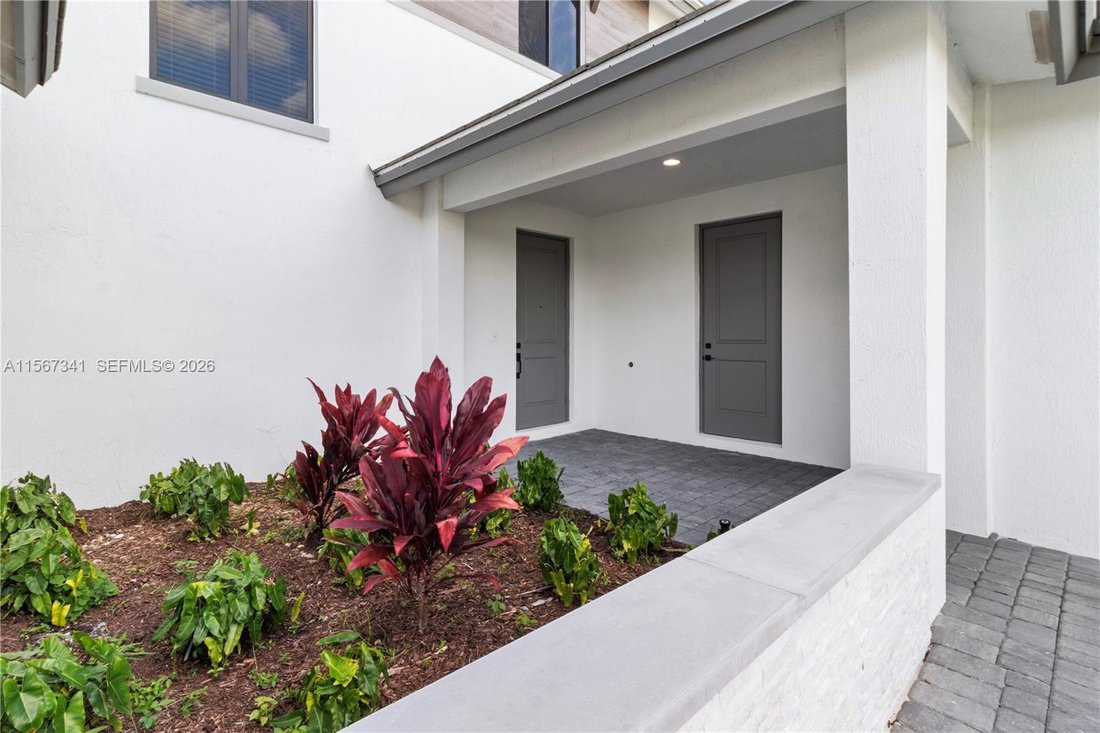 House in Davie, Florida, United States 3 - 16639051