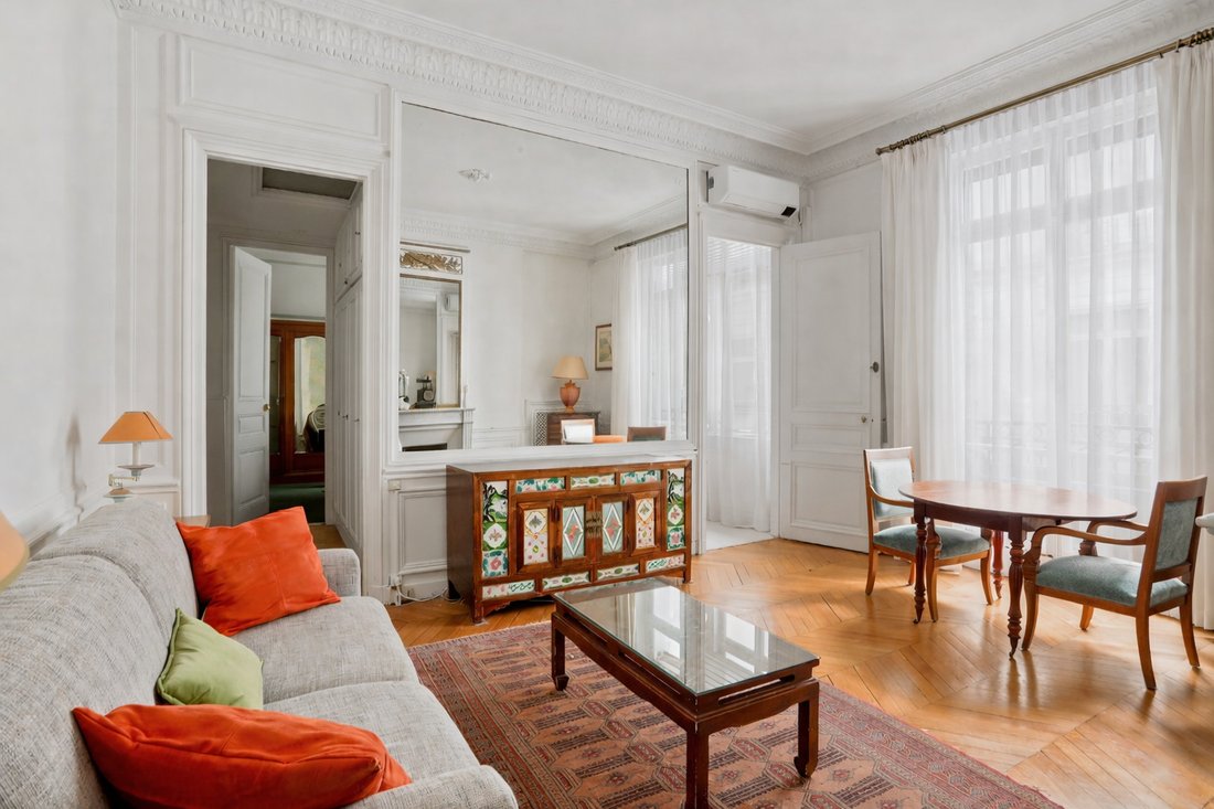Apartment in Vivienne-Gaillon, Paris 2e Arrondissement, Paris 4 - 16970314