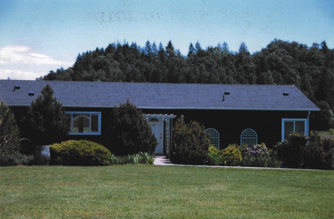 Laytonville, California, United States 1 - 16933181