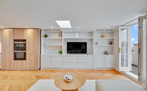 Villa in Ladbroke Grove, Kensington And Chelsea, England 1
