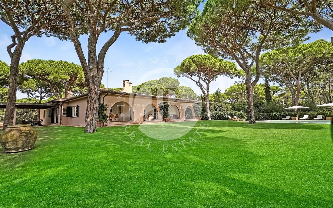 Villa in Castle of Castiglione, Castiglione della Pescaia, Tuscany 3 - 16970349