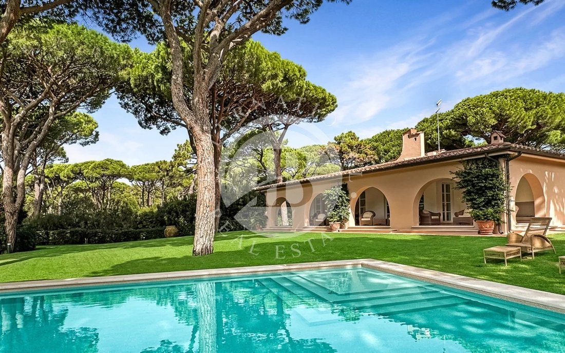 Villa in Castle of Castiglione, Castiglione della Pescaia, Tuscany 2 - 16970349
