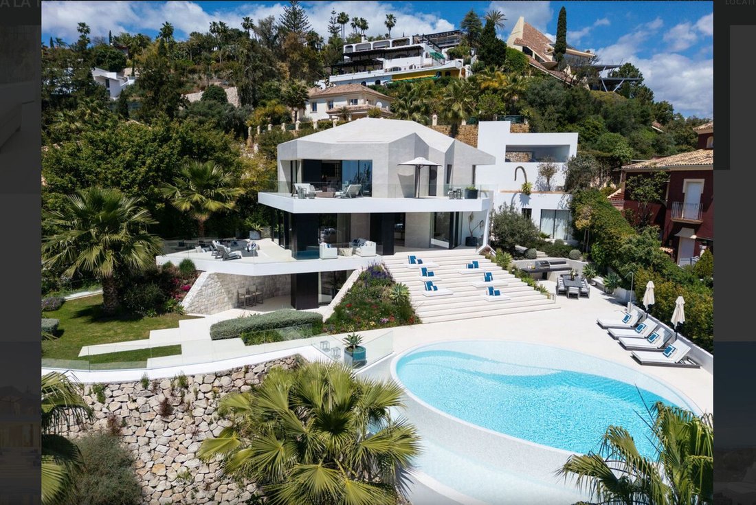 Villa in La Quinta, Benahavis, Andalusia 1 - 16970491