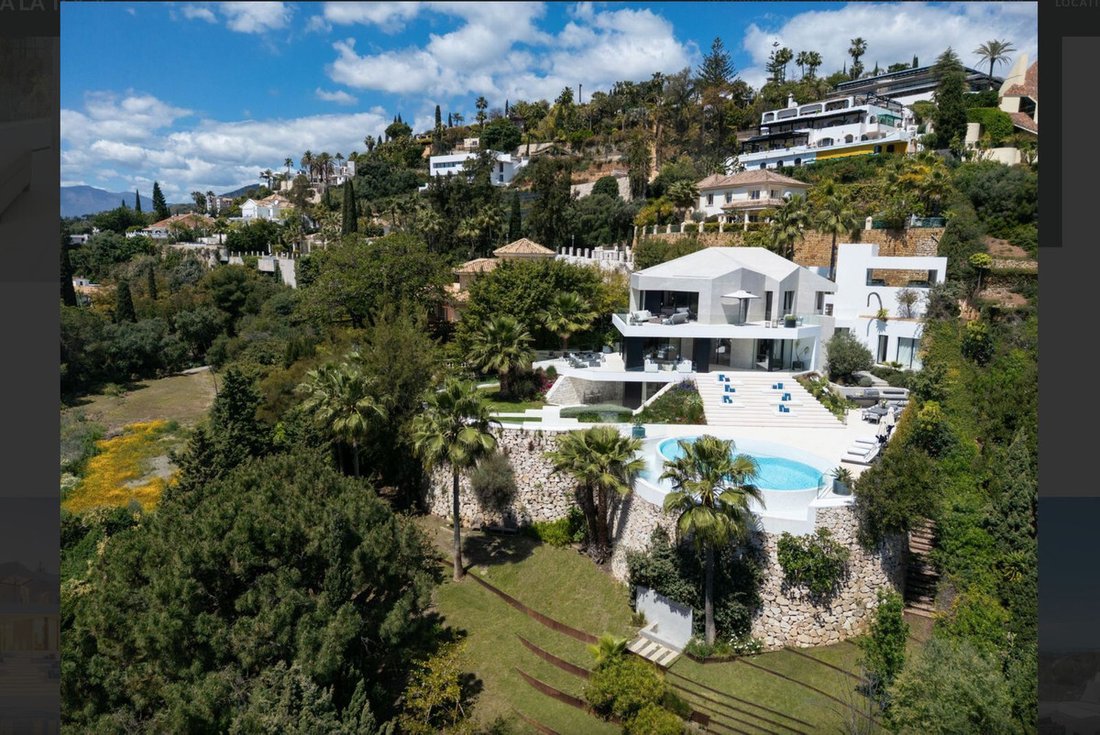 Villa in La Quinta, Benahavis, Andalusia 2 - 16970491