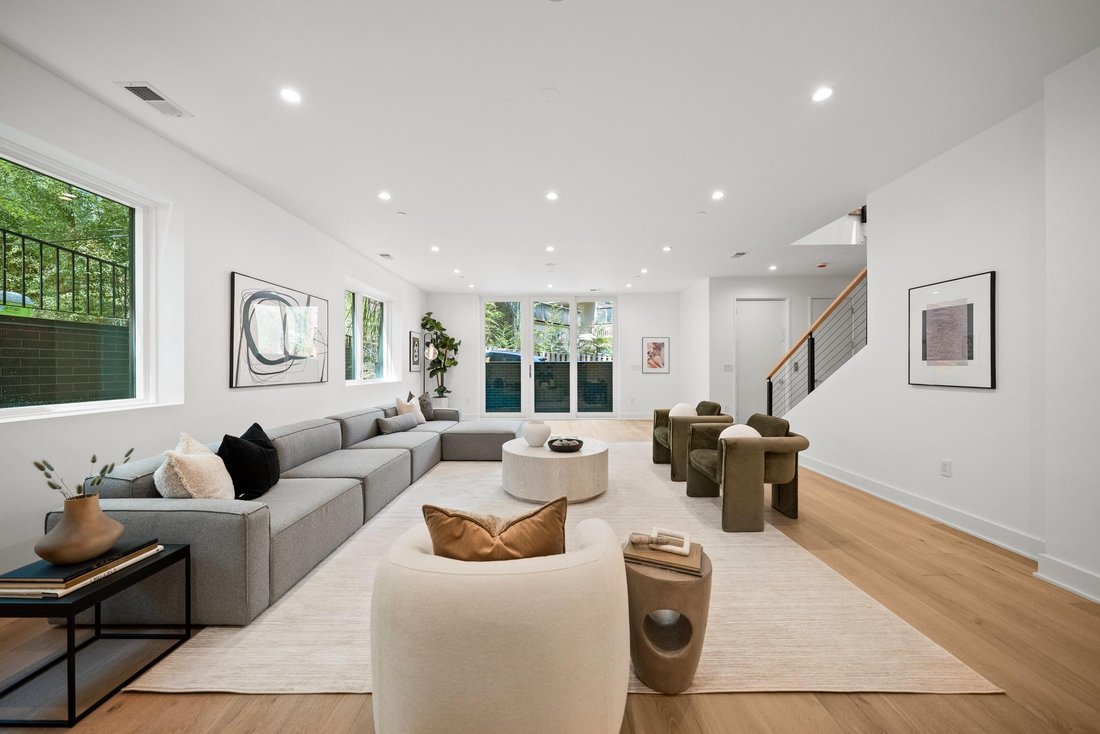 House in Washington, District of Columbia, United States 5 - 16970450