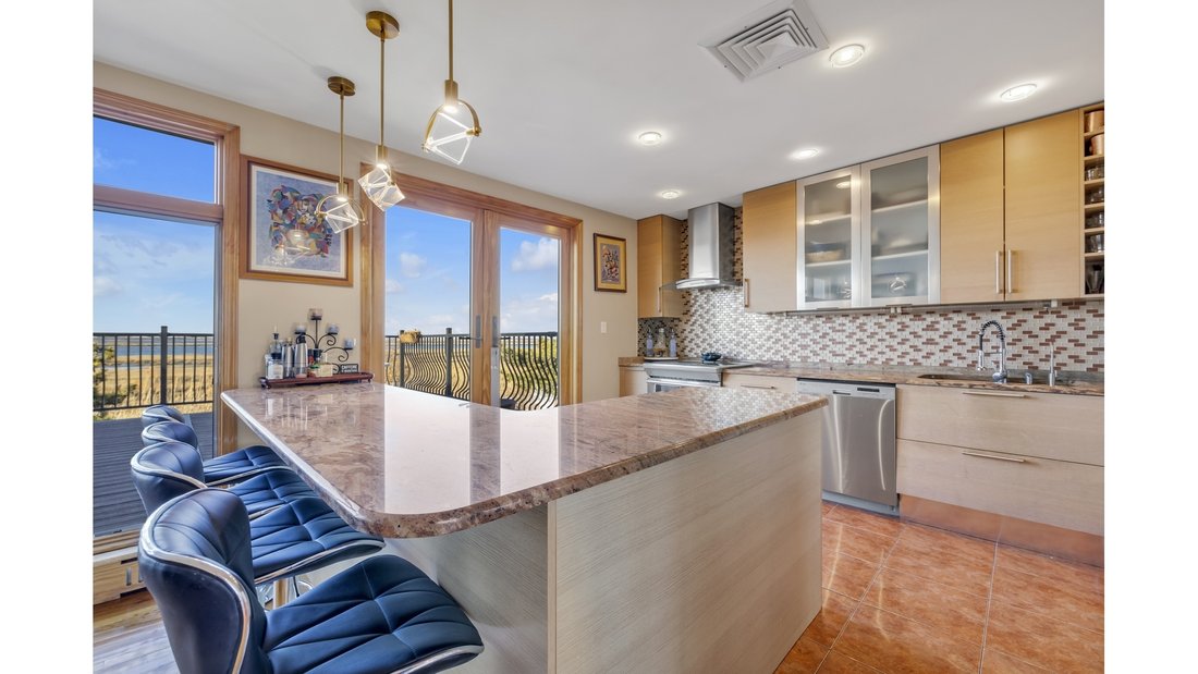 House in Long Beach, New York, United States 5 - 16973578