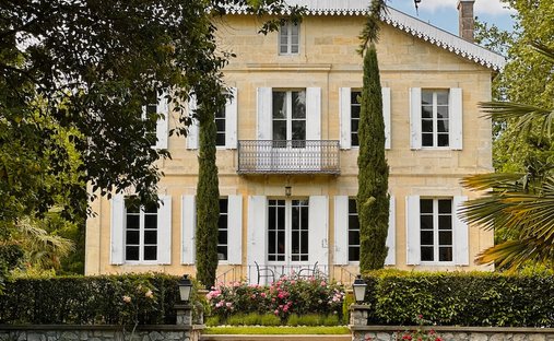 Villa in Saint-Seurin-sur-l'Isle, Neu-Aquitanien, Frankreich 1