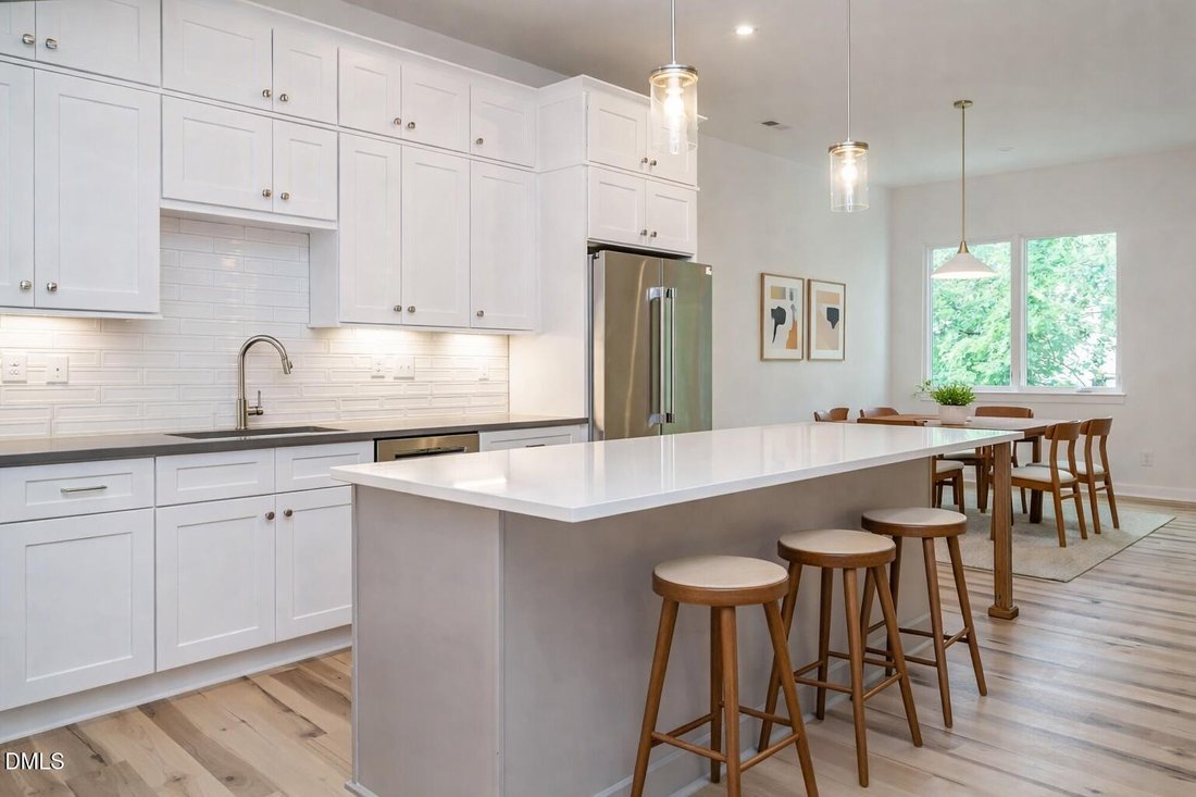 Townhouse in Raleigh, North Carolina, United States 1 - 16876323