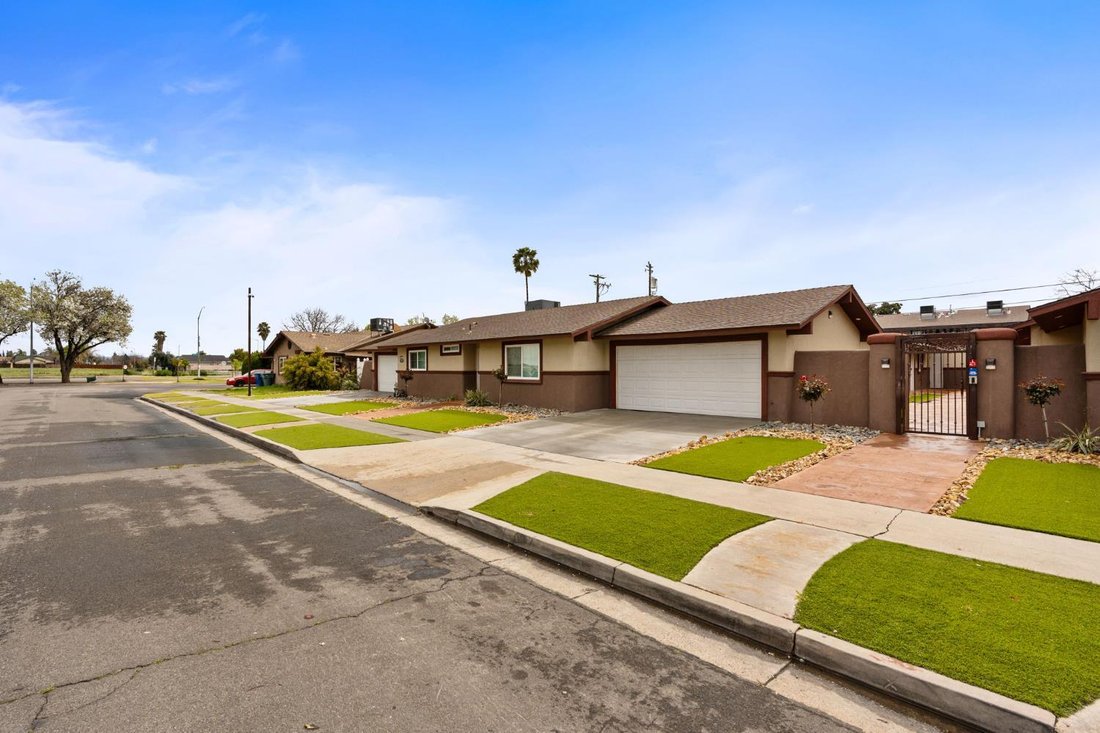 Fresno, California, United States 1 - 16972583