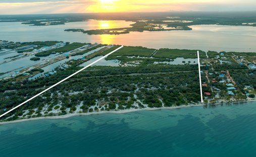 Land in Placencia, Stann Creek District, Belize 1
