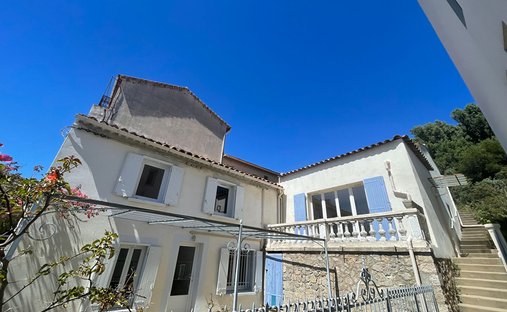 Apartment in Village, Saint-Mandrier-sur-Mer, France 1