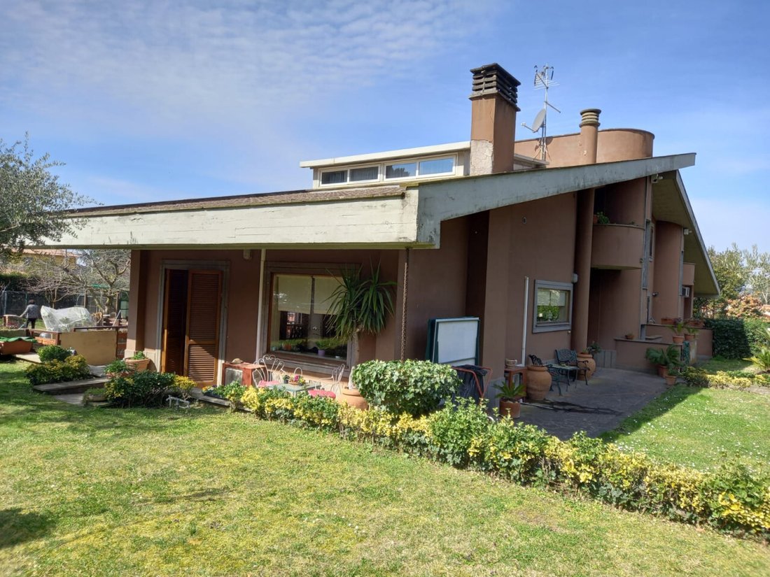 Villa in Rocca di Papa, Lazio, Italy 2 - 16973885