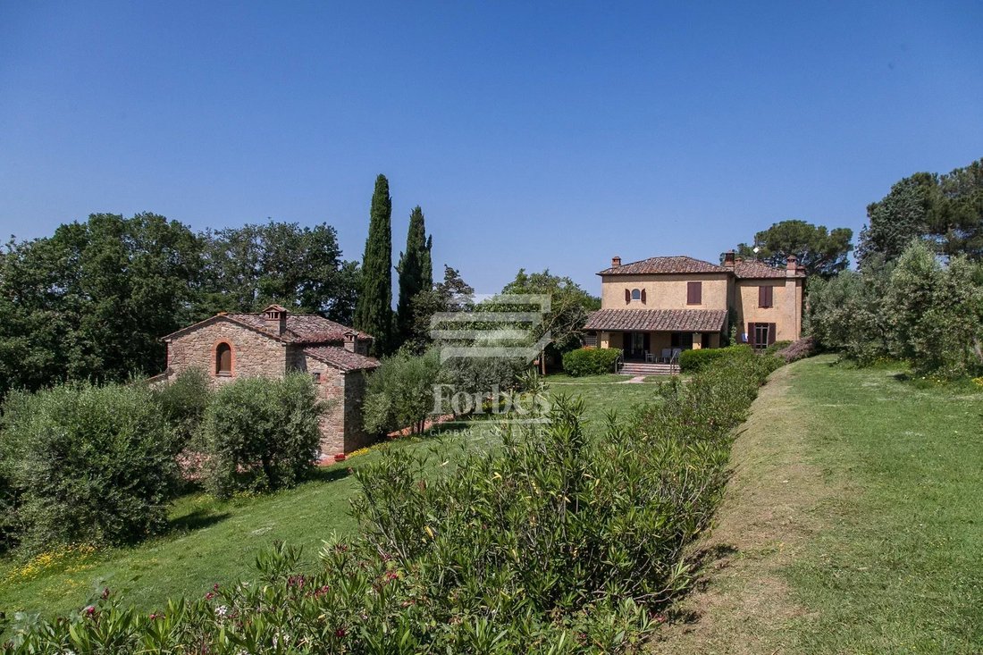 Villa in Lucignano, Tuscany, Italy 4 - 15628291