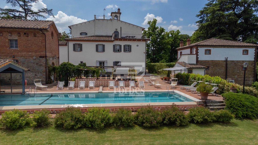 Villa in Monte San Savino, Tuscany, Italy 3 - 15805162