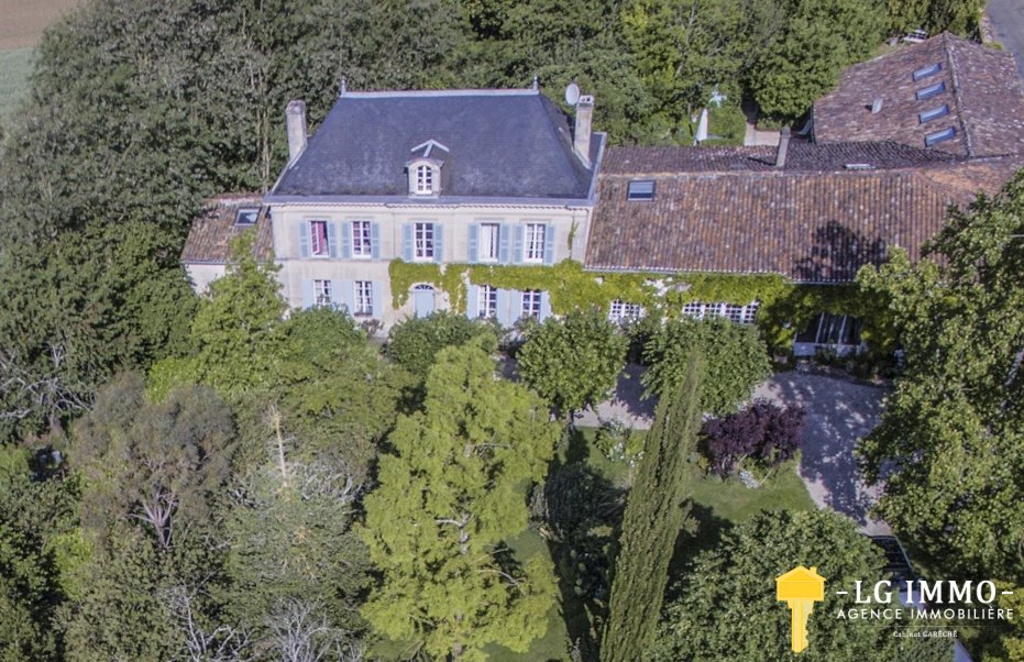 Estate in Le Fief-La Garenne, Royan, France 1 - 16973068