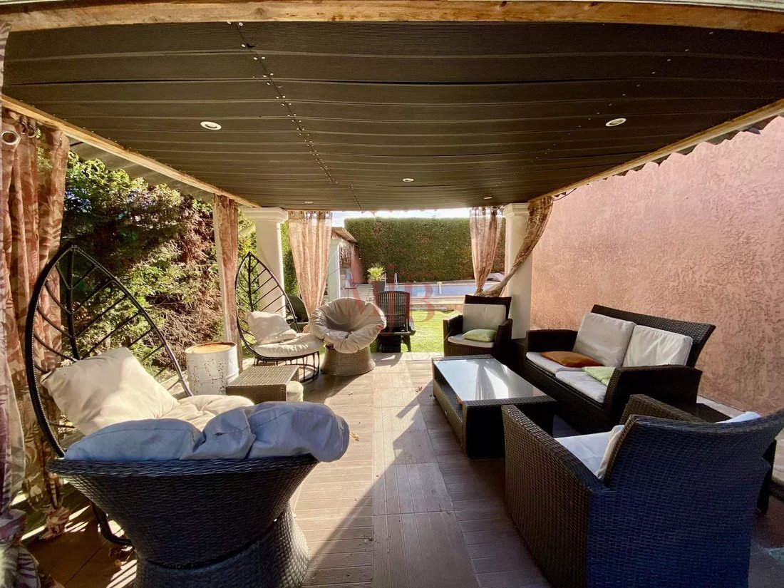 Villa in Châteauneuf-le-Rouge, Provence-Alpes-Côte d'Azur, France 5 - 16970918