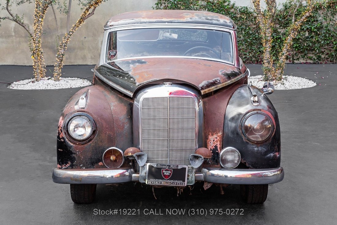 Mercedes-Benz 300B Adenauer in Los Angeles, CA 2 - 16971052