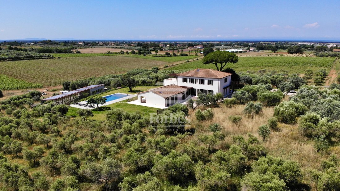 Villa in Cecina Centro, Cecina, Tuscany 3 - 15528497
