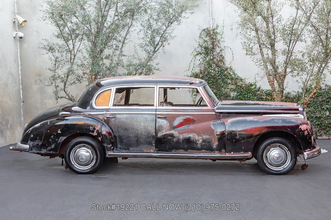 Mercedes-Benz 300B Adenauer in Los Angeles, CA 4 - 16971052