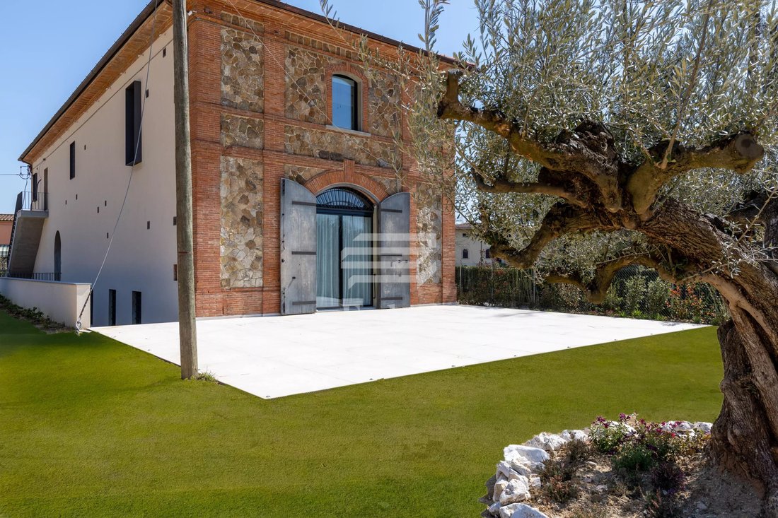 Villa in San Giorgio - Zona Zoo, Pistoia, Italy 2 - 15366100