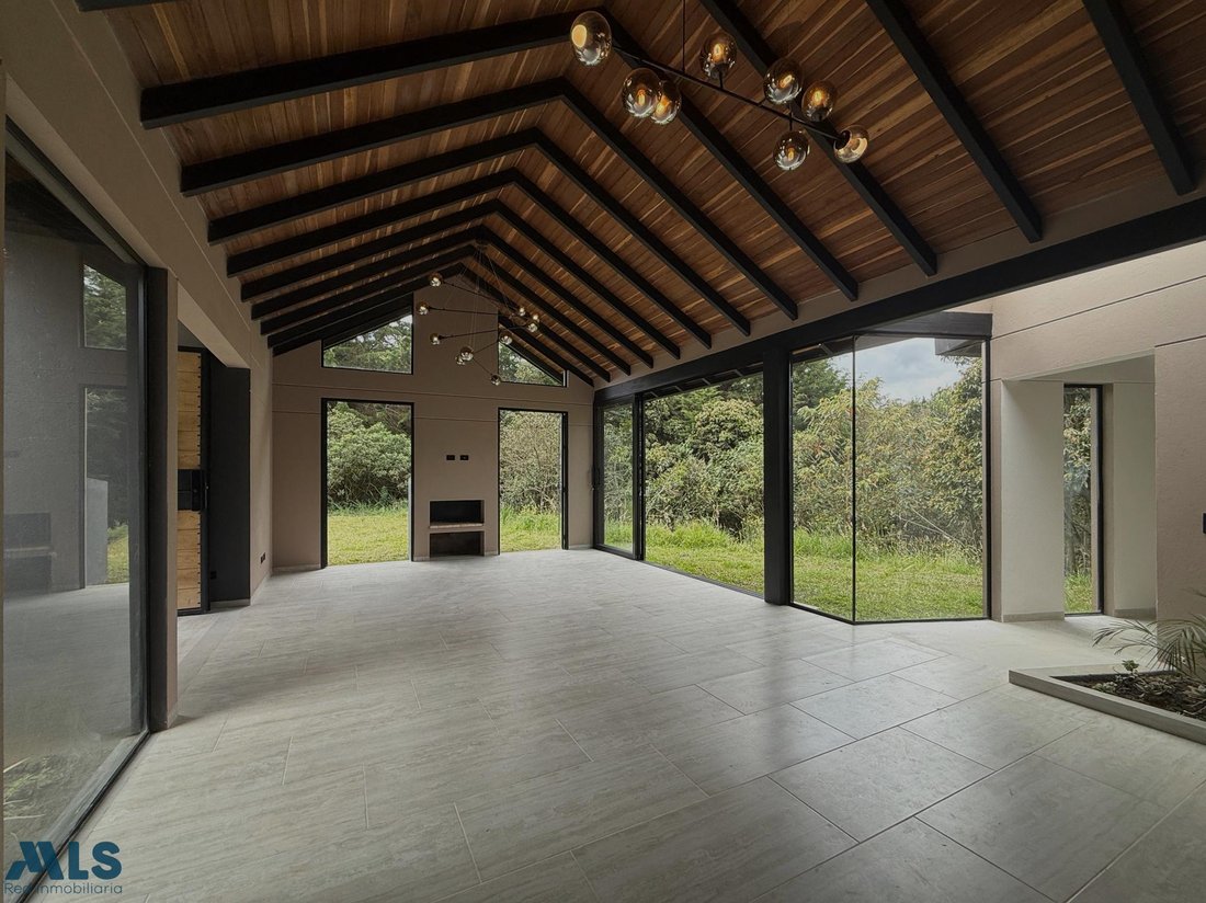 House in Santa Elena, Guarne, Colombia 3 - 16970896