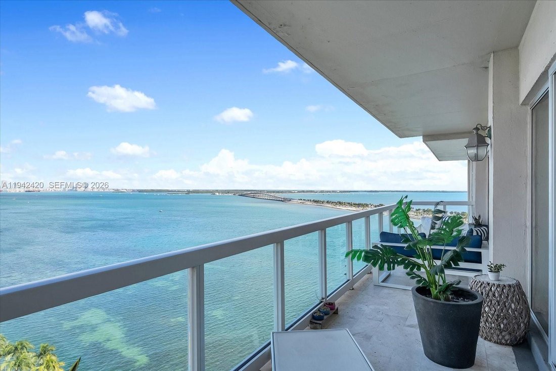 Condo in Miami, Florida, United States 2 - 16907282