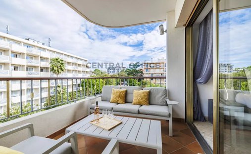 Apartamento en Ponteil, Antibes, Francia 1