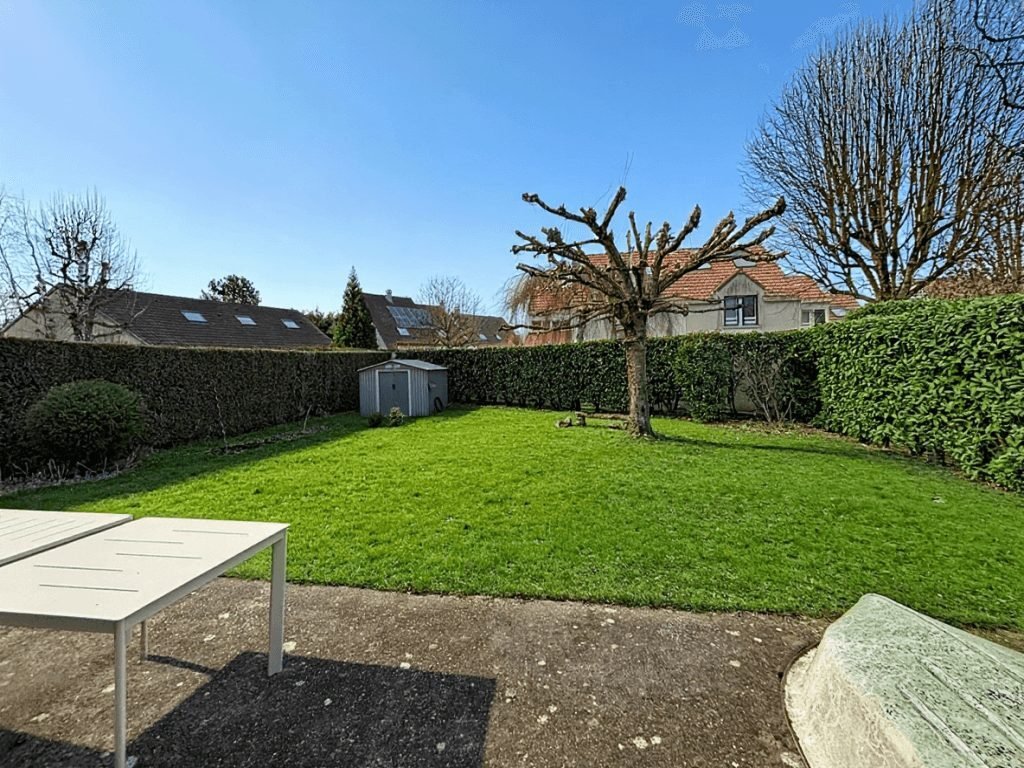 House in Toussus-le-Noble, Ile-de-France, France 2 - 16974813