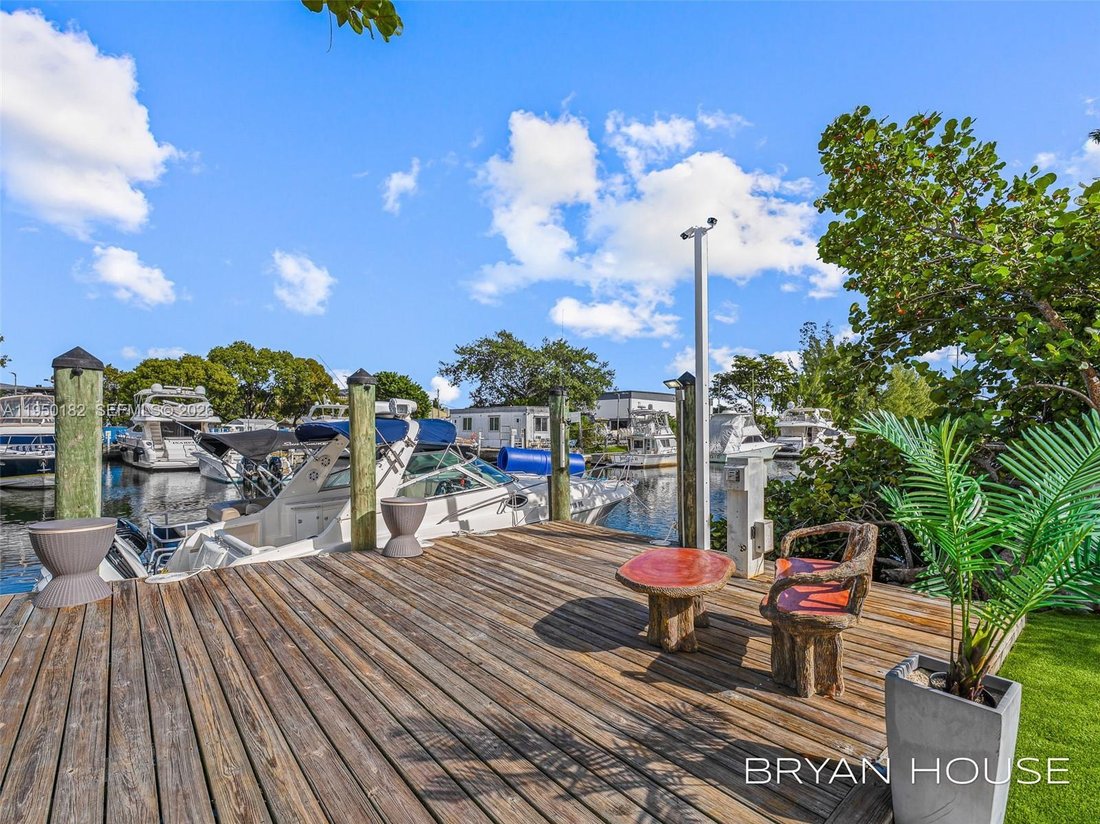 House in Miami, Florida, United States 2 - 16972760
