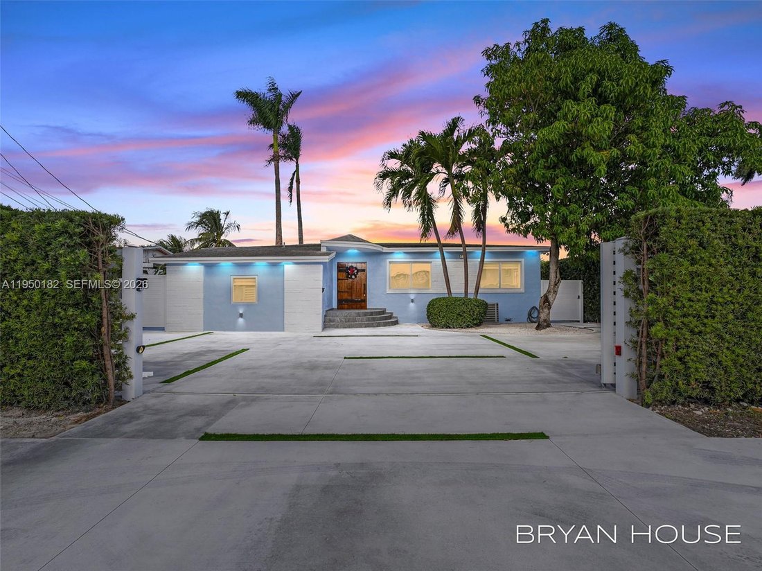 House in Miami, Florida, United States 1 - 16972760