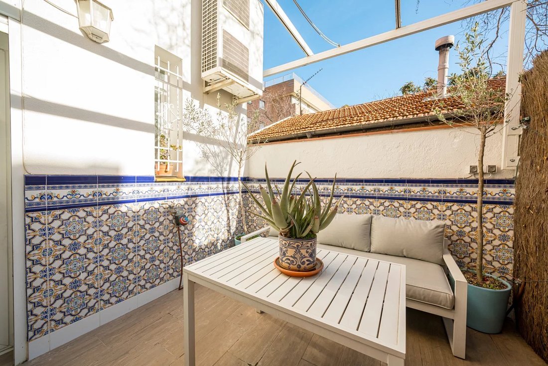 Villa in Barrio Salamanca, Madrid, Spain 1 - 16973397