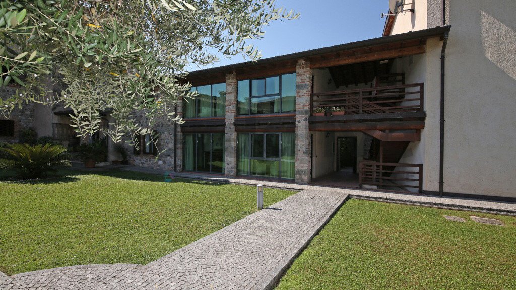 Apartment in Salo, Lombardy, Italy 2 - 16973890