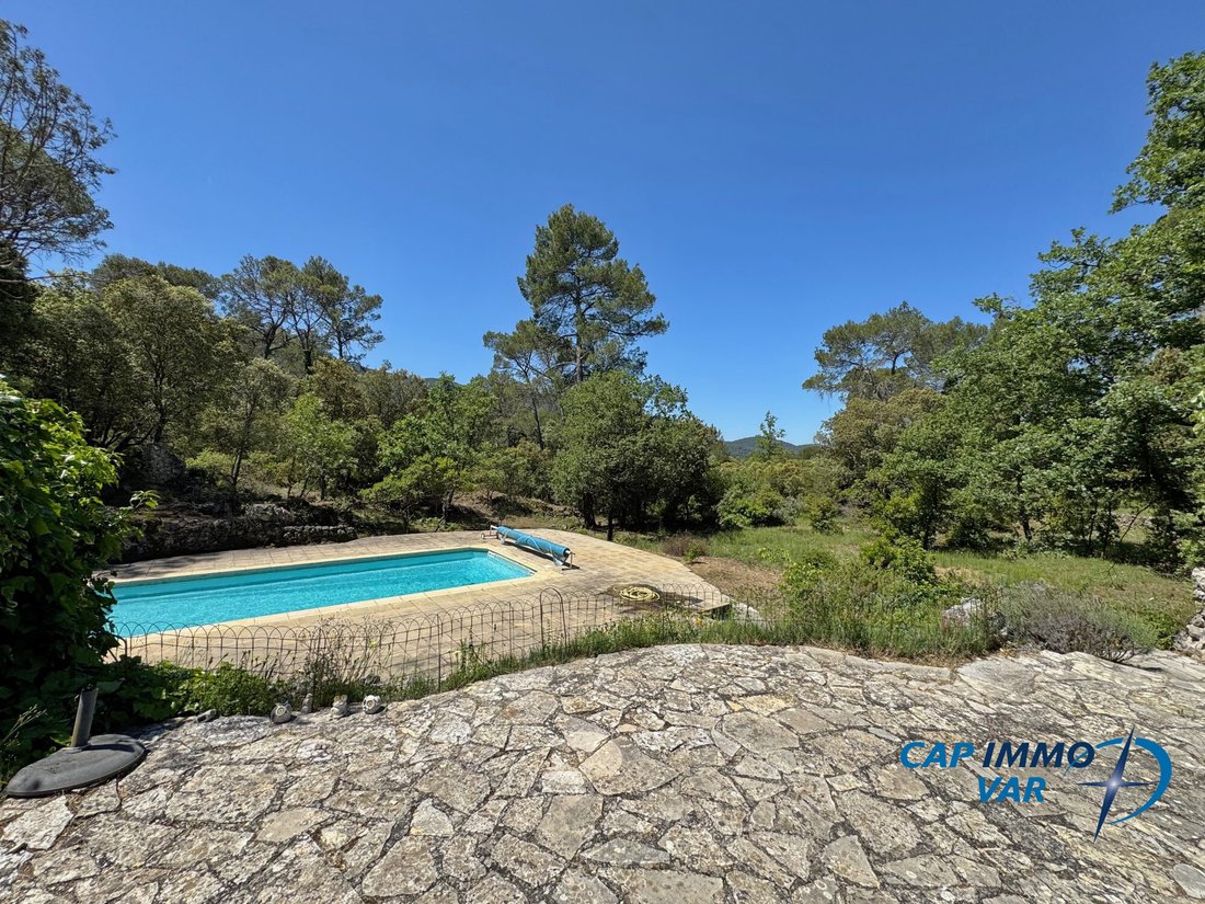 Villa in Signes, Provence-Alpes-Côte d'Azur, France 3 - 16974795