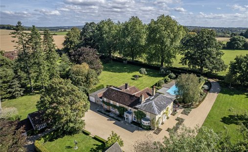 House in Bishop's Waltham, England 1