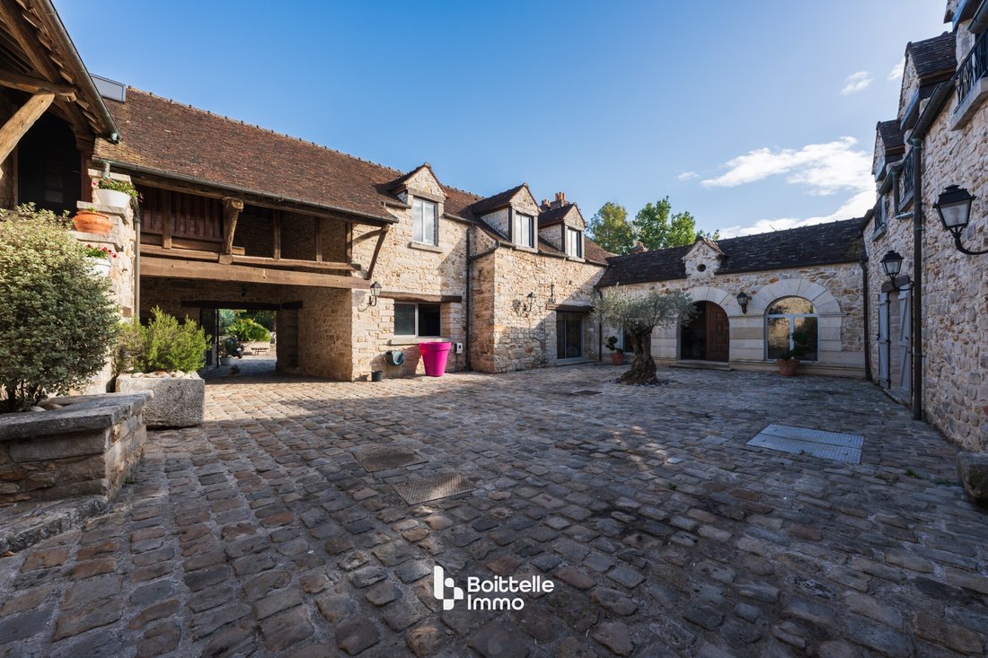 Casa en Moigny-sur-École, Isla de Francia, Francia 1 - 16972902